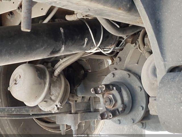 International Durastar 4300 Image 9