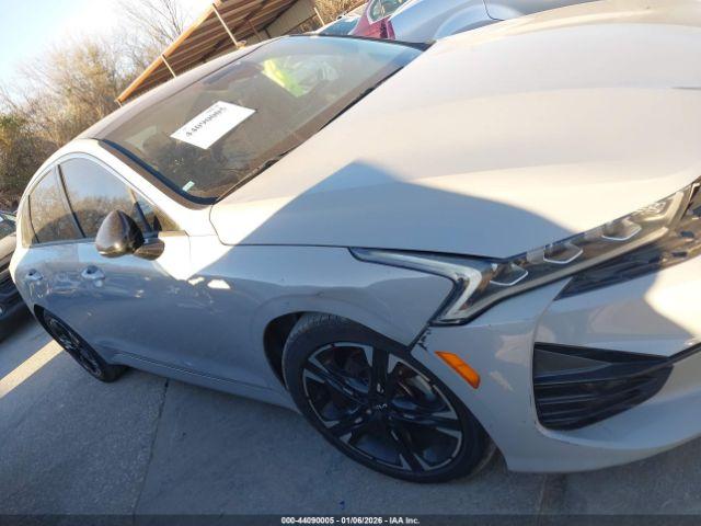 Kia K5 Gt-line Image 9