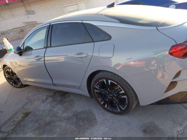 Kia K5 Gt-line Image 15