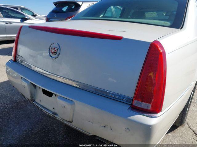 Cadillac DTS 1sa Image 4