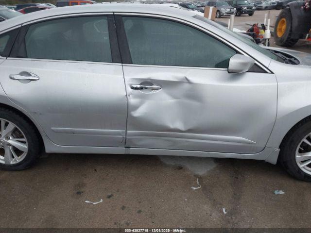 Nissan Altima 2.5 Sv Image 5