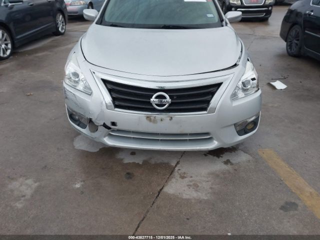 Nissan Altima 2.5 Sv Image 11