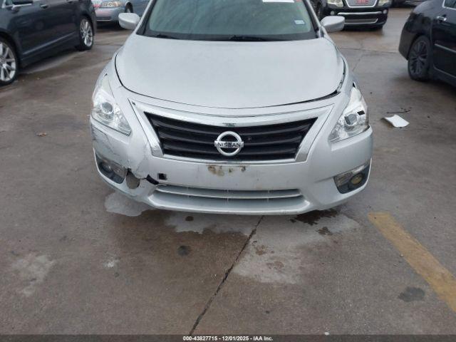 Nissan Altima 2.5 Sv Image 11