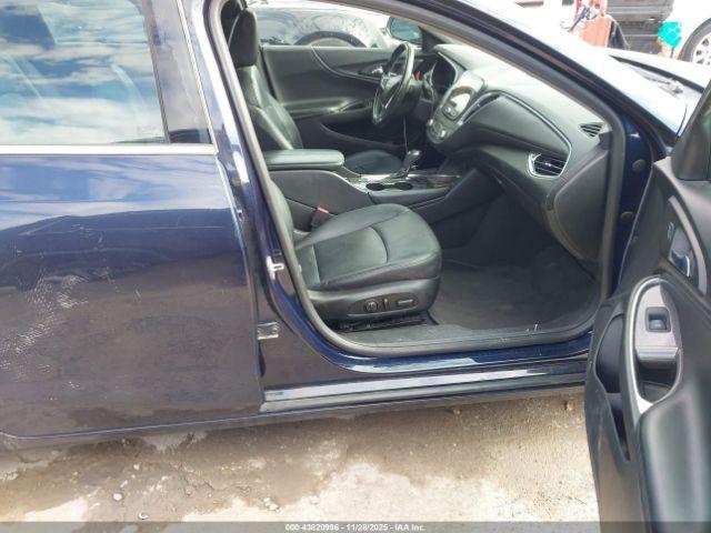 Chevrolet Malibu 1lt Image 15