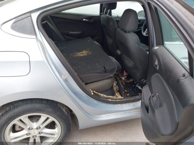 Chevrolet Cruze Lt Auto Image 12