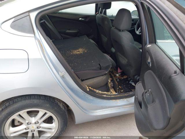 Chevrolet Cruze Lt Auto Image 12