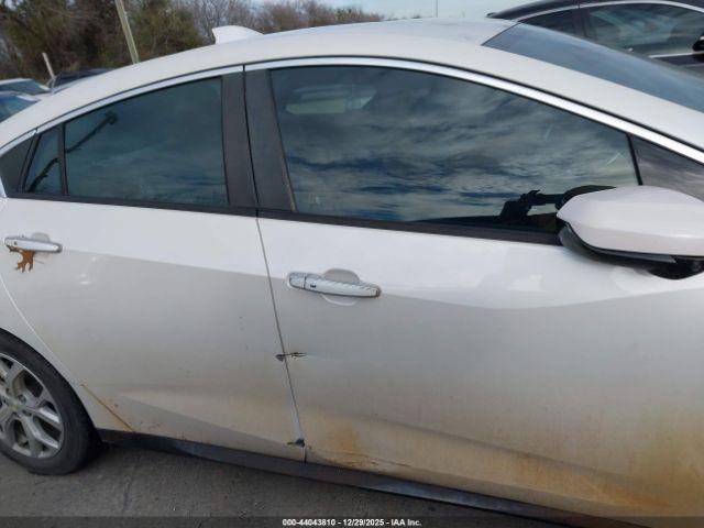 Chevrolet Volt Premier Image 17