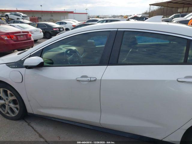 Chevrolet Volt Premier Image 15