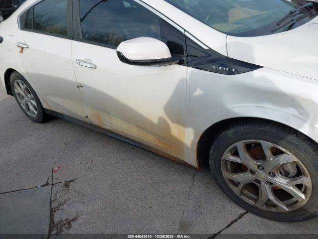 Chevrolet Volt Premier Image 16