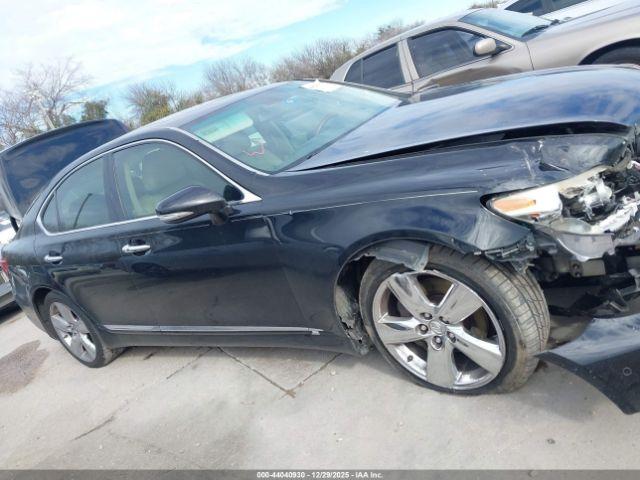 Lexus LS Image 15