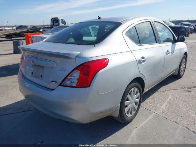 Nissan Versa 1.6 Sv Image 11