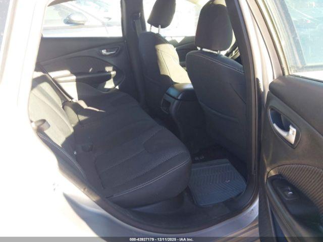 Dodge Dart Sxt Image 9