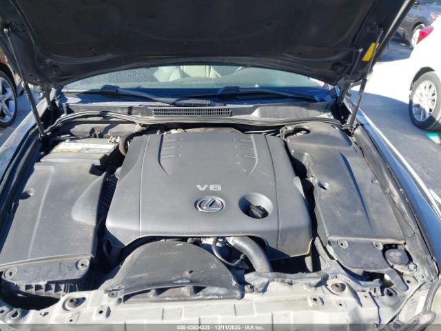 Lexus Is Image 5