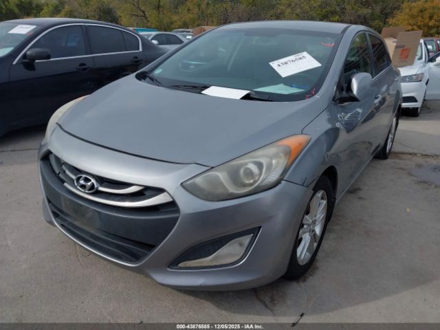 Hyundai ELANTRA Image 11