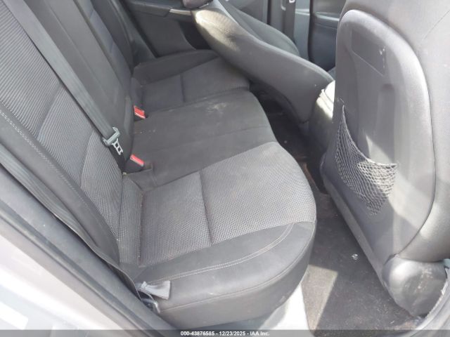 Hyundai ELANTRA Image 3