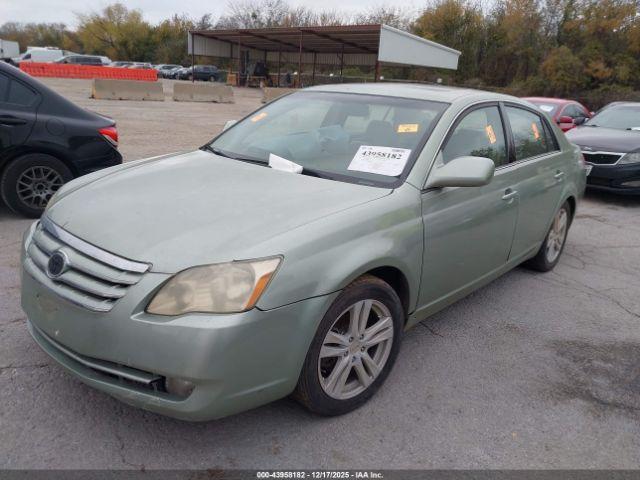 Toyota Avalon Xls Image 2