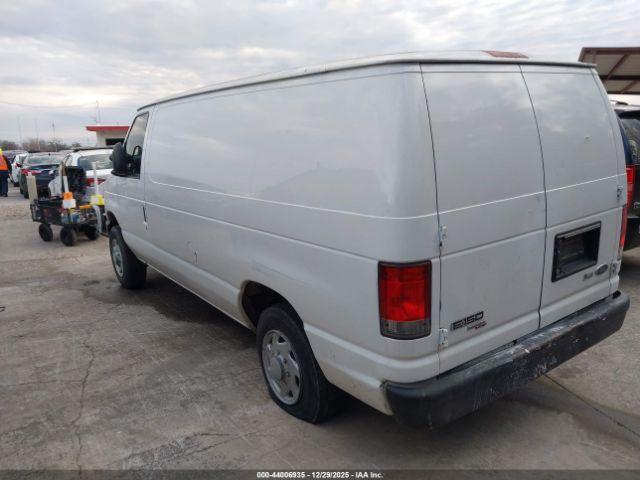 Ford E-150 Commercial Image 17