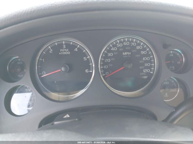 Chevrolet Suburban Ltz Image 7