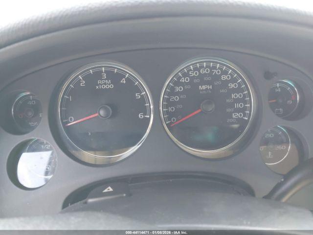 Chevrolet Suburban Ltz Image 7