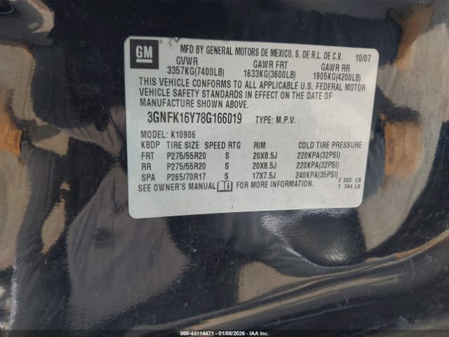 Chevrolet Suburban Ltz Image 6