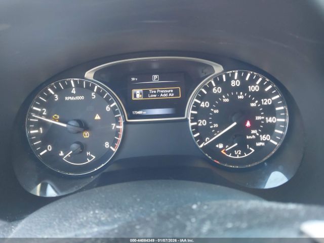 Nissan Altima Image 6