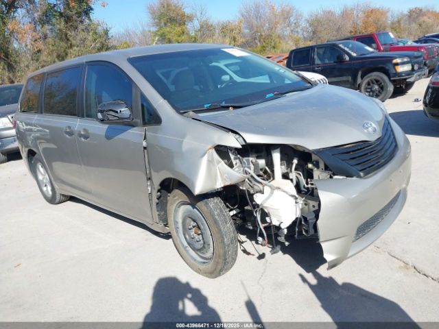 Toyota Sienna L 7 Passenger Image 1
