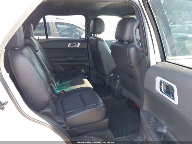 Ford Explorer Xlt Image 11