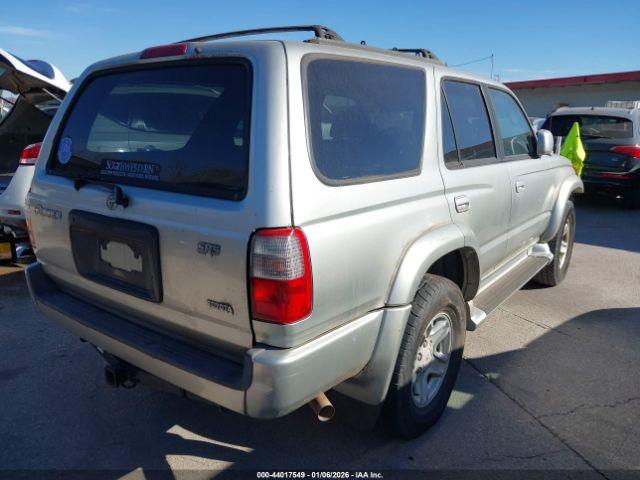 Toyota 4Runner Sr5 V6 Image 3