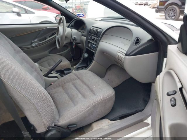 Ford Mustang Image 5