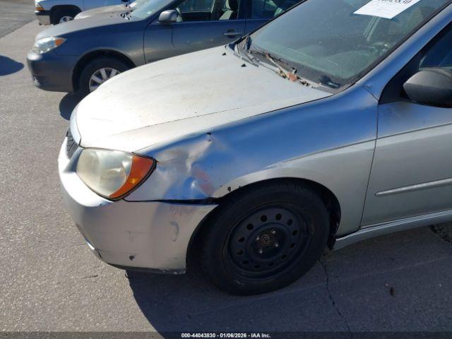 Kia Spectra Image 12