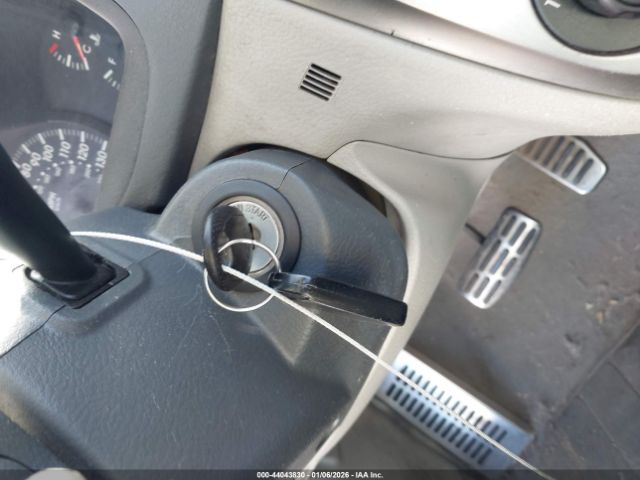 Kia Spectra Image 13