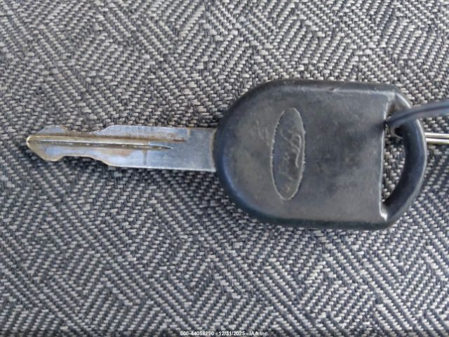 Ford Explorer Image 10