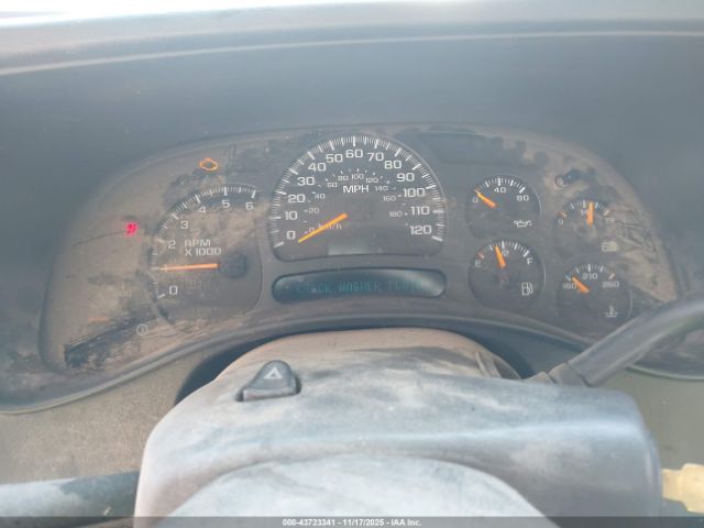 Chevrolet Silverado 2500 Image 3