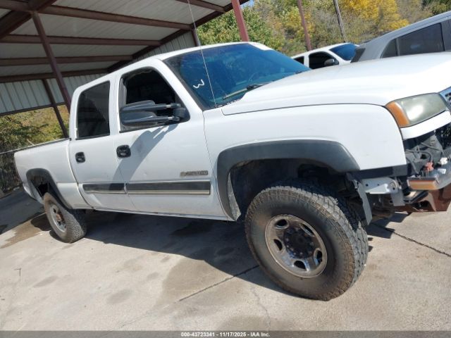 Chevrolet Silverado 2500 Image 8