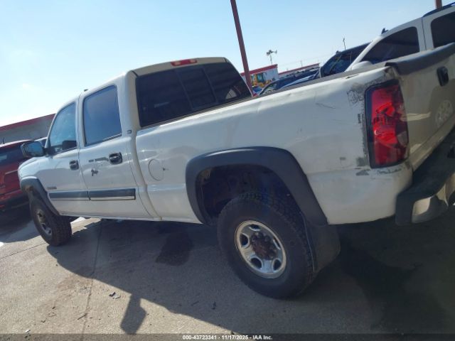 Chevrolet Silverado 2500 Image 15