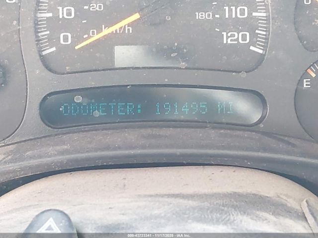 Chevrolet Silverado 2500 Image 10