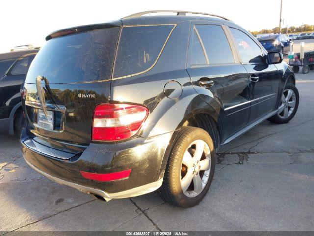 Mercedes-Benz M-Class 4matic Image 9