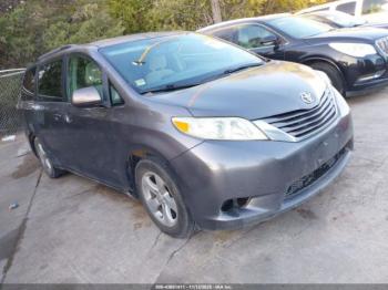  Salvage Toyota Sienna