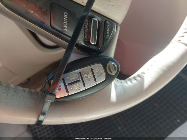 Nissan Quest Image 3