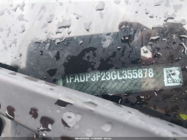 Ford Focus Se Image 10