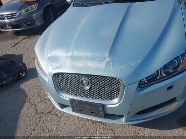Jaguar XF I4 T Image 11