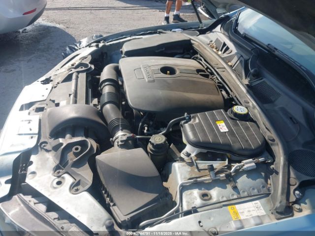 Jaguar XF I4 T Image 6