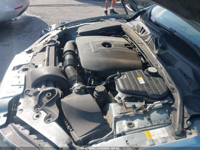 Jaguar XF I4 T Image 6