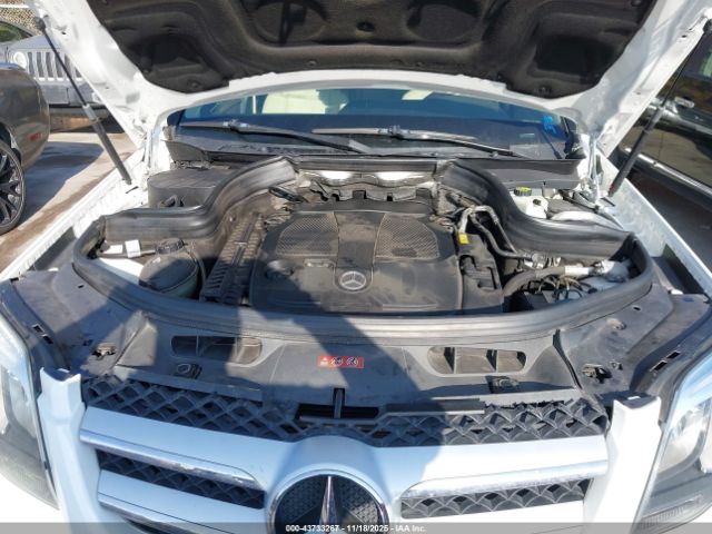 Mercedes-Benz GLK Image 12