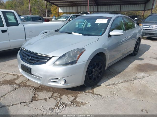 Nissan Altima 2.5 S Image 6