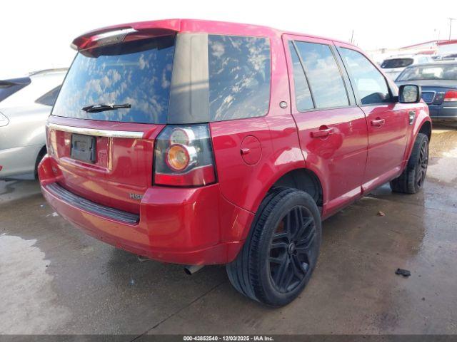 Land Rover LR2 Image 2