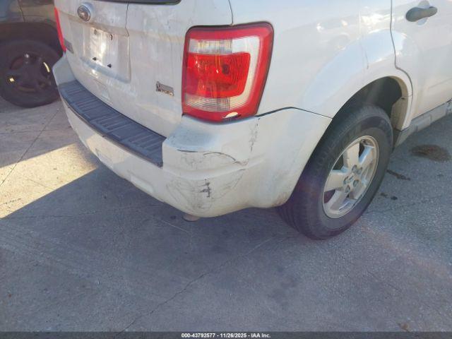 Ford Escape Xlt Image 8