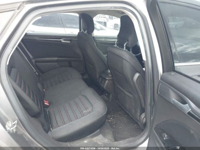 Ford Fusion Se Image 4