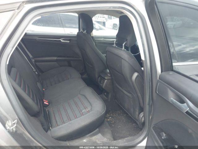 Ford Fusion Se Image 4