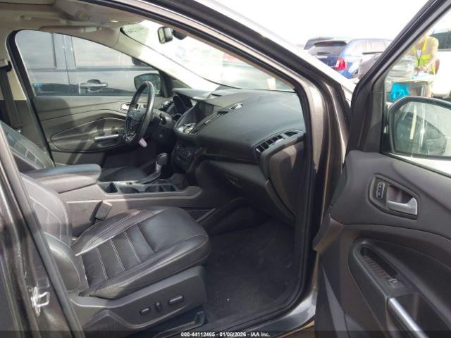 Ford Escape Titanium Image 6